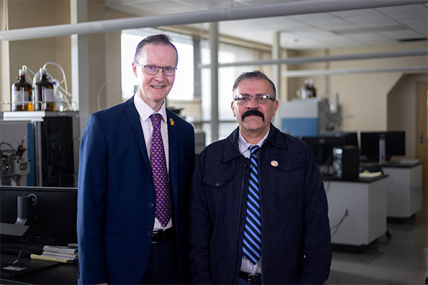 3q-dirikolu Dean Oliver Garden with Levent Dirikolu